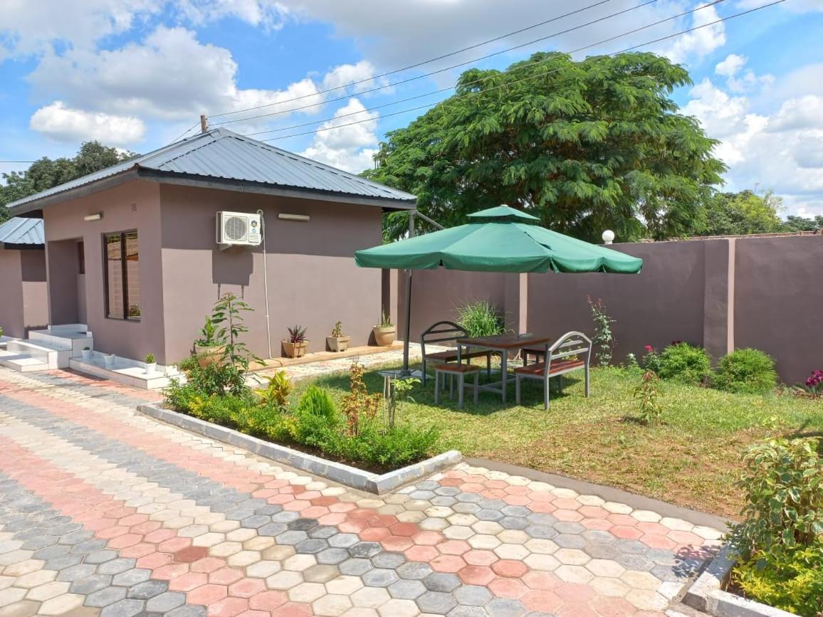 Kasuda Rooms - Cosy Self Contained Rooms Livingstone Exterior foto