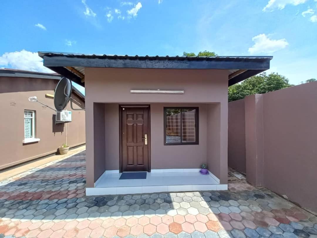 Kasuda Rooms - Cosy Self Contained Rooms Livingstone Exterior foto