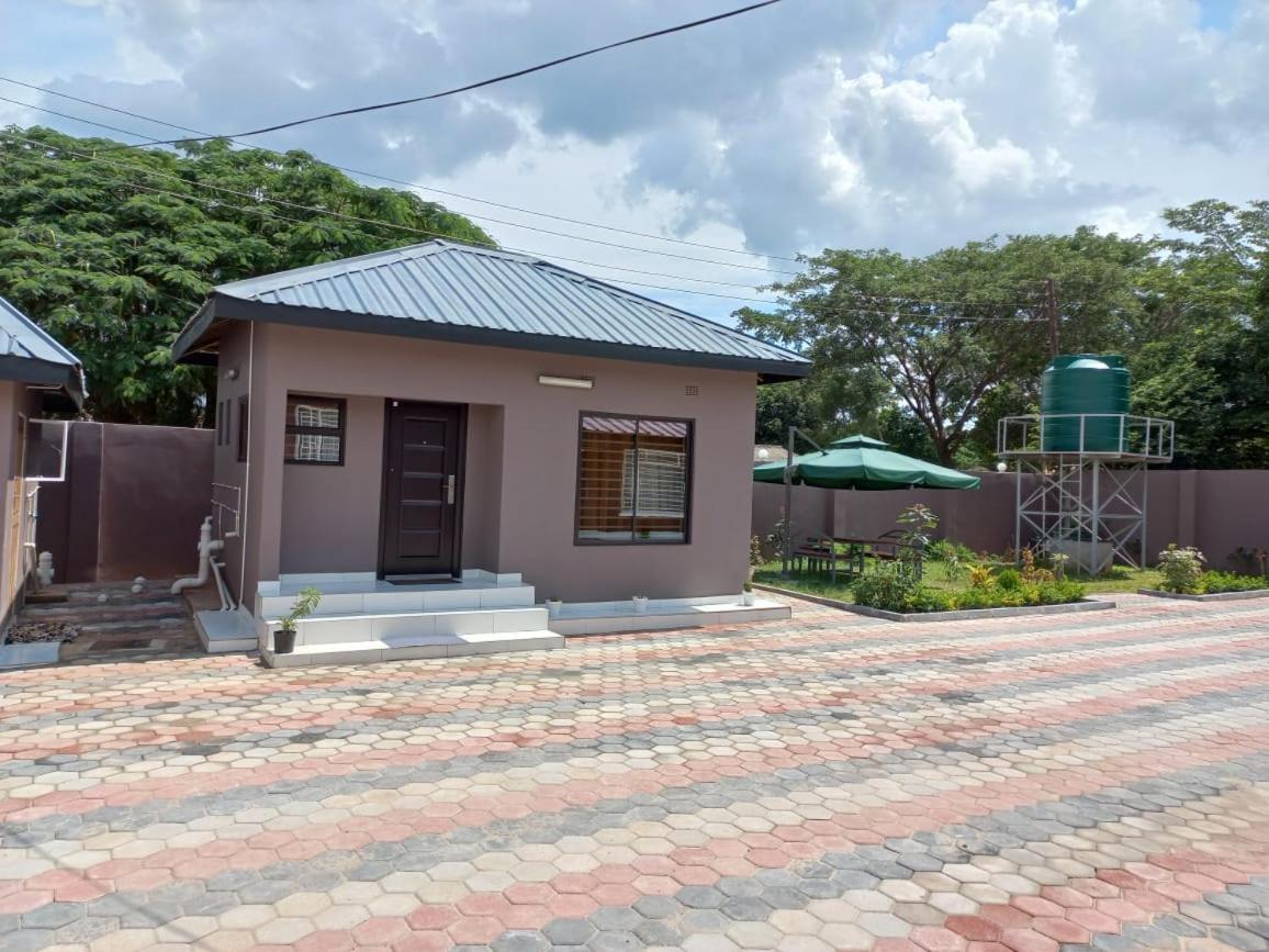Kasuda Rooms - Cosy Self Contained Rooms Livingstone Exterior foto